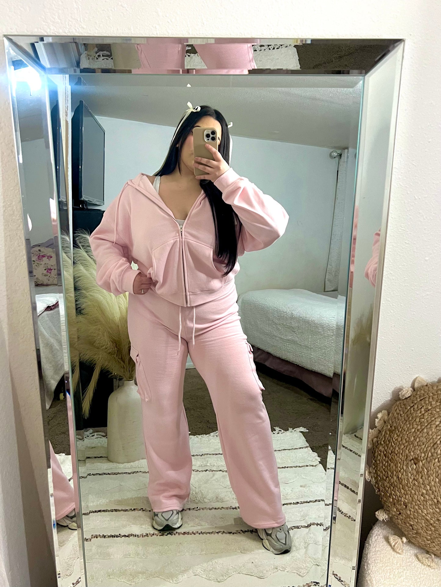 Essential Cargo Sweatpants (Baby Pink)