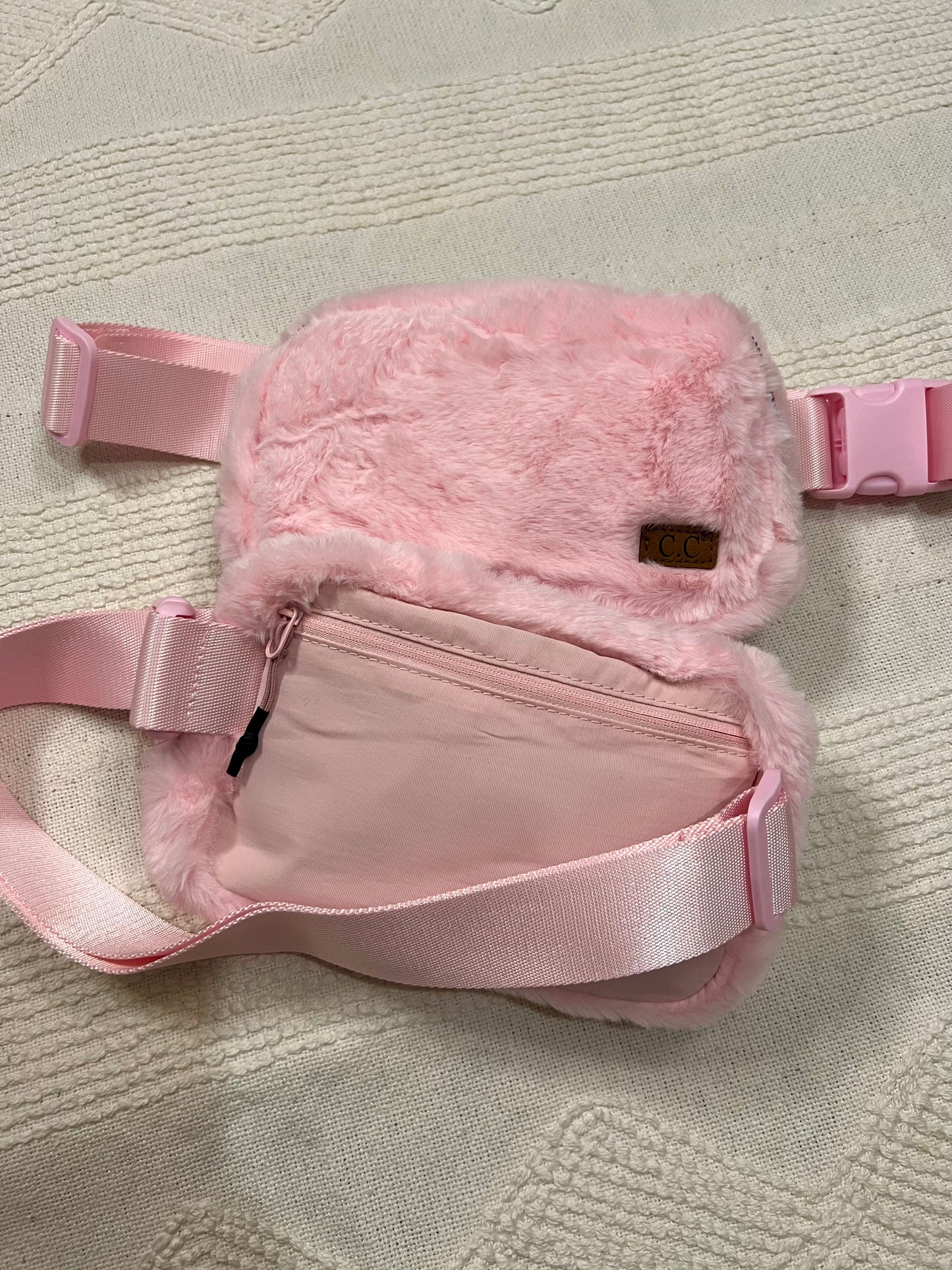 Teddy Belt Bag (Strawberry Milkshake)