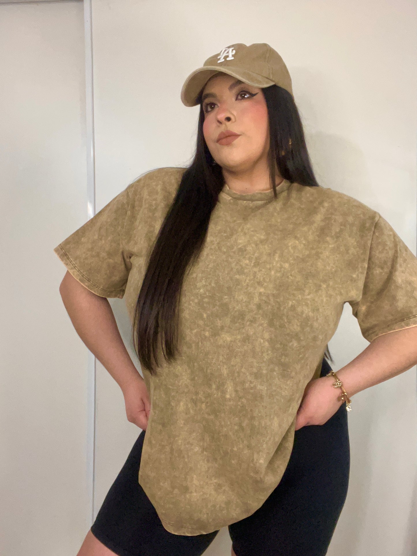 Baddie n Basic Tee (Mocha)