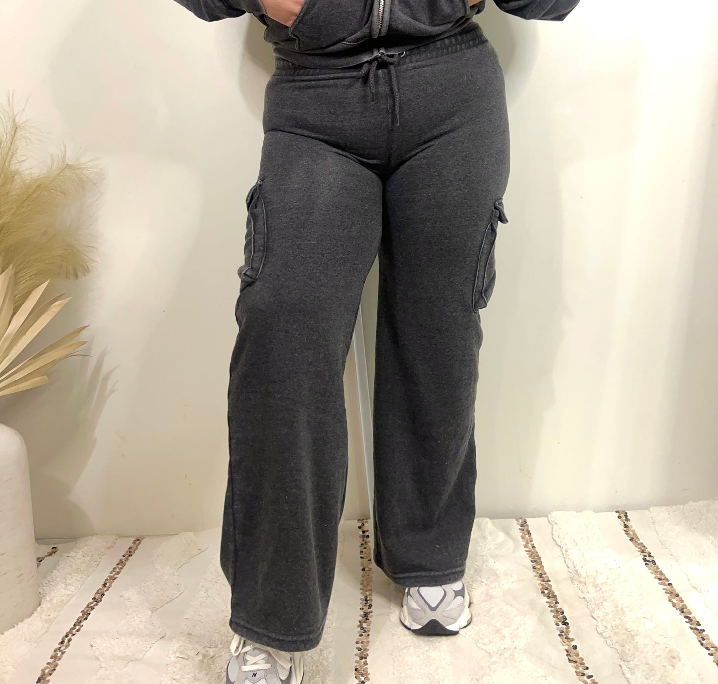 Naro Cargo Sweatpants