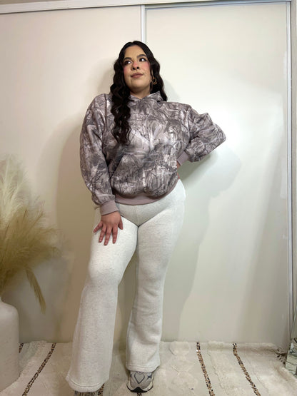 Everyday Flared Sweatpants (Heather White)