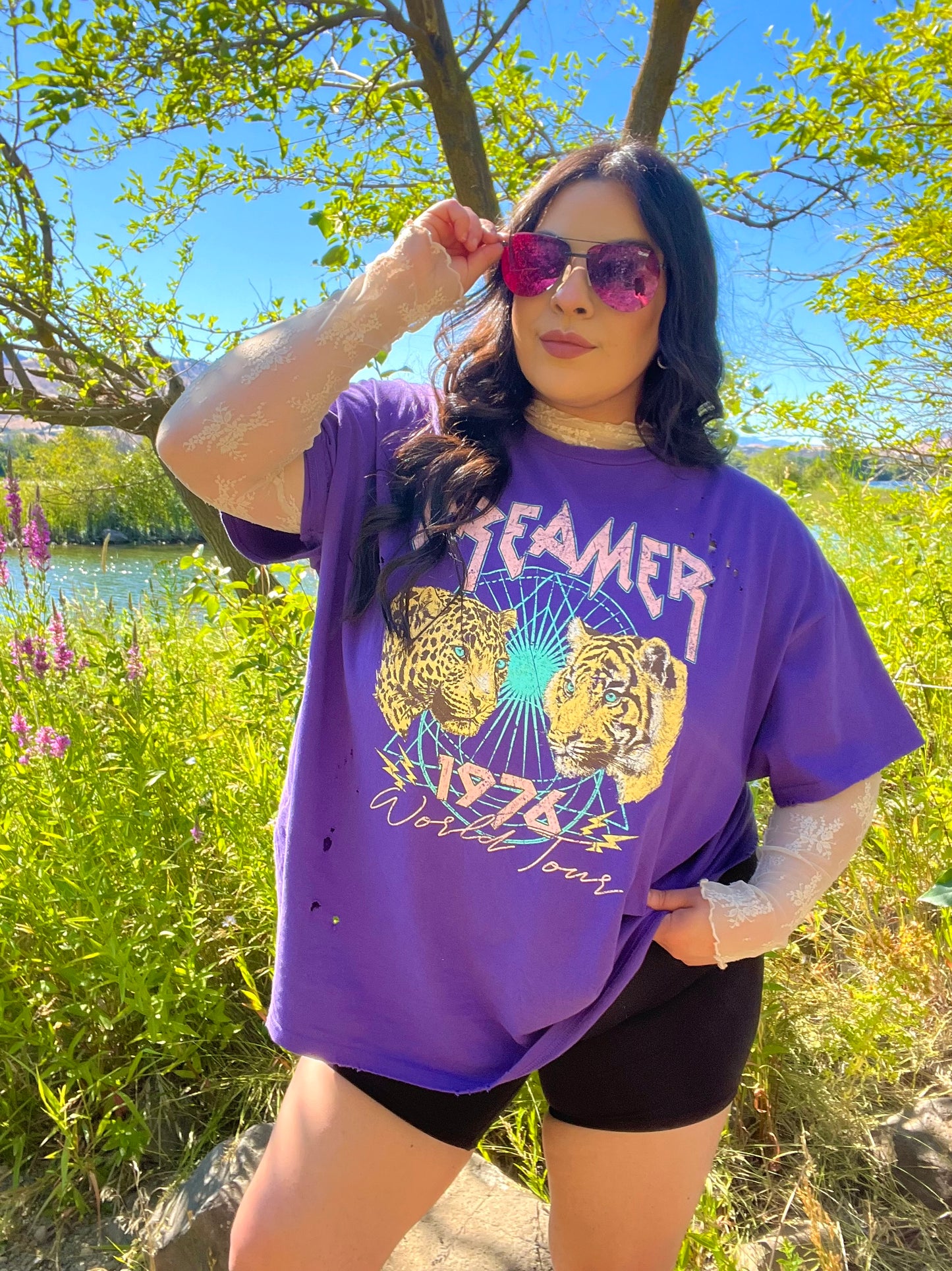 Dreamer Distressed Graphic Tee (Purple)