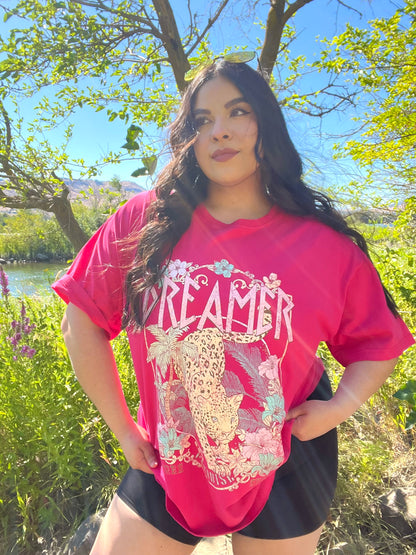 Dreamer Graphic Tee (Fuchsia)