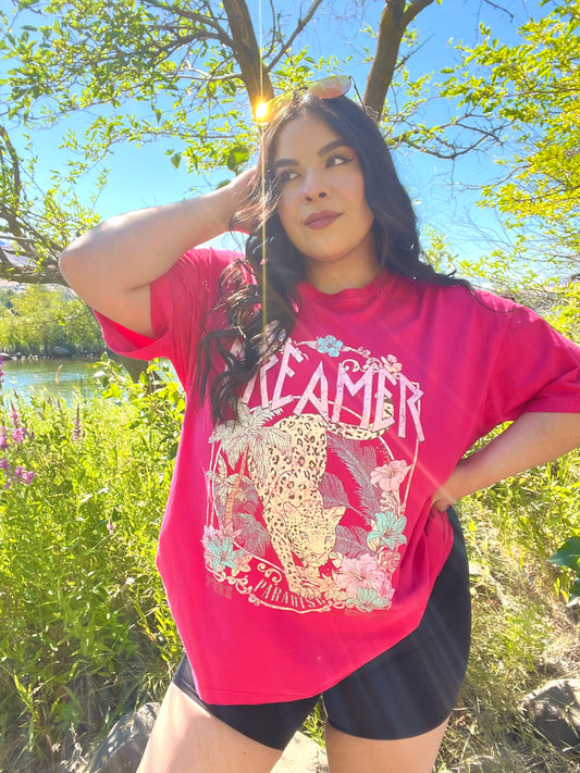 Dreamer Graphic Tee (Fuchsia)