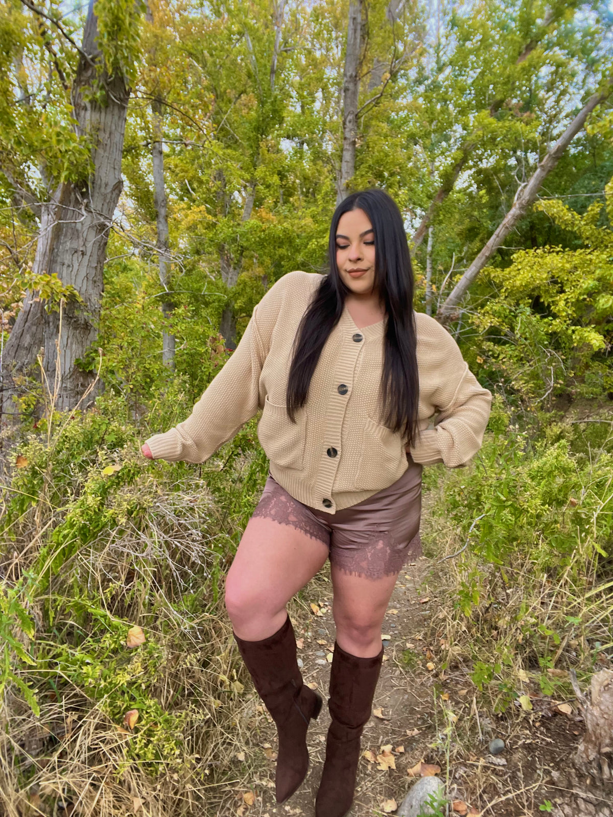 Lace satin shorts (mocha)