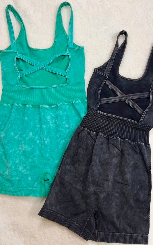 (2 ROMPER BUNDLE) Effortless mineral wash rompers