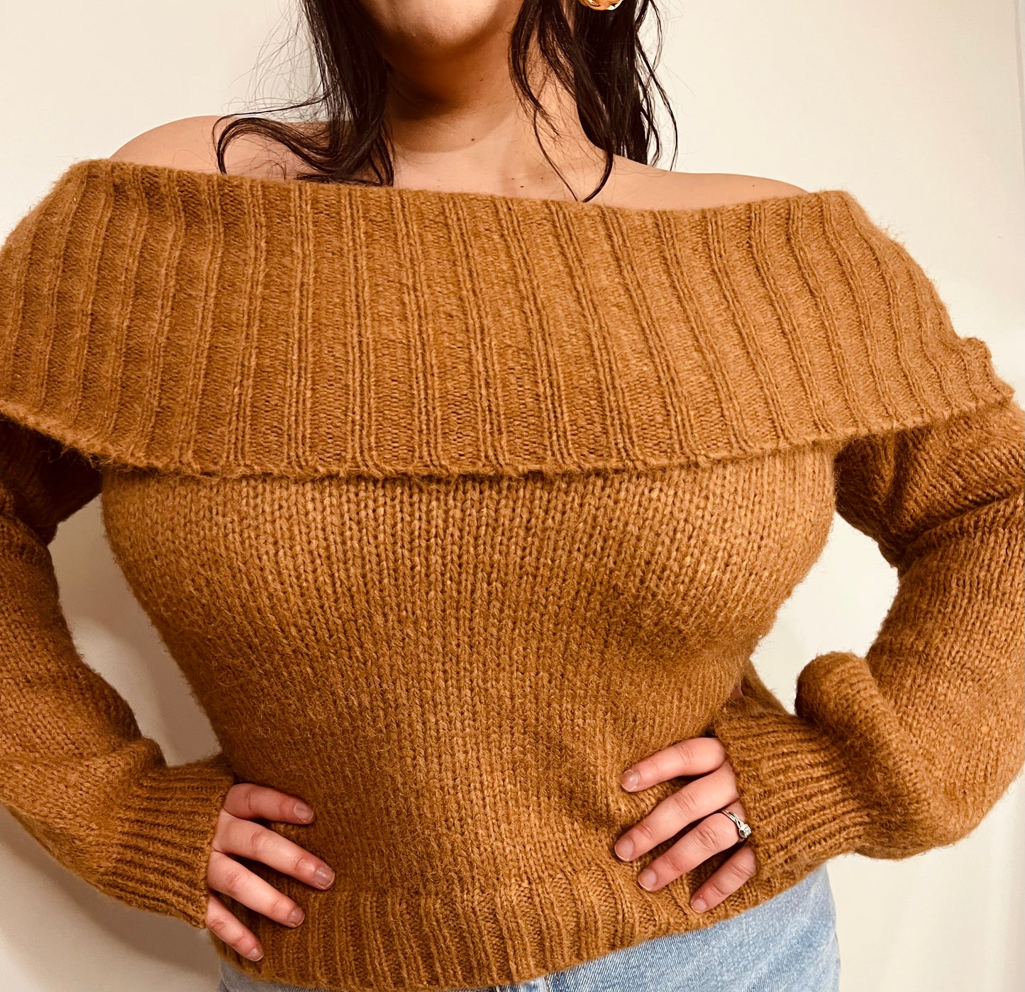 Canelita Off Shoulder Sweater